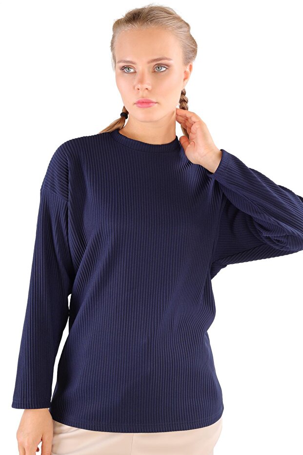 4359A Model Laci Crew Neck Blouse - 7