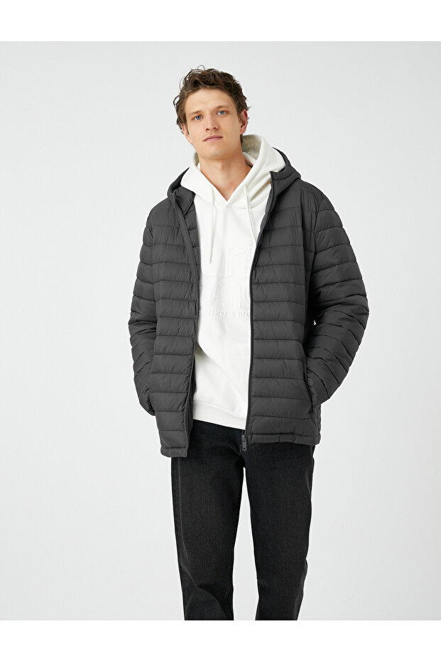 Puffer Jacket Seasonal Hooded Zip-Up with Pocket Detail