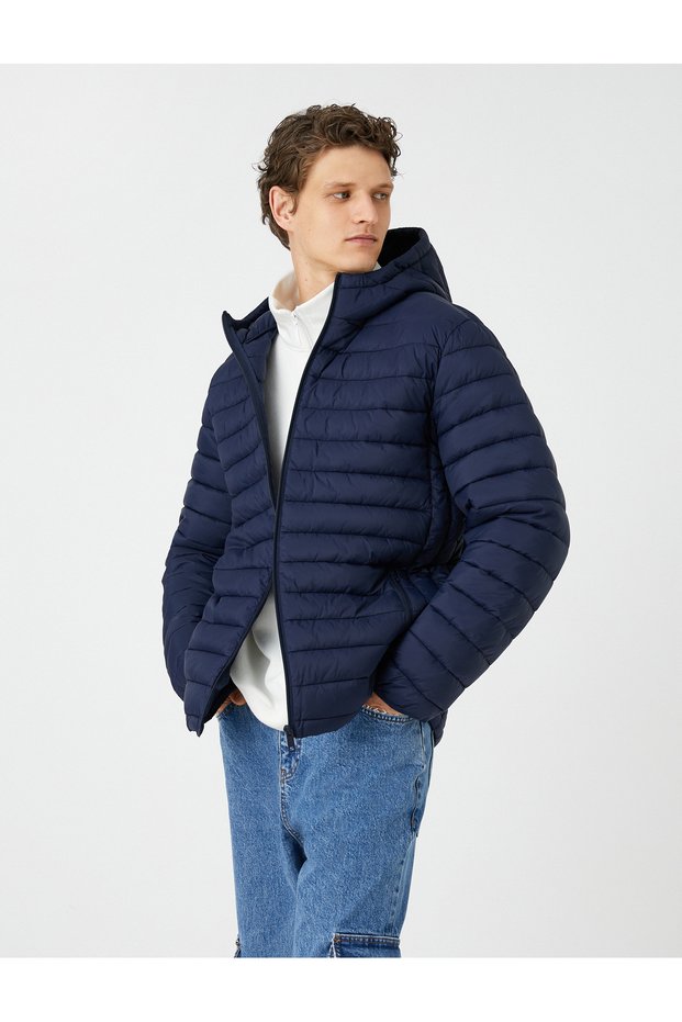 Puffer Jacket Seasonal Hooded Zip-Up with Pocket Detail