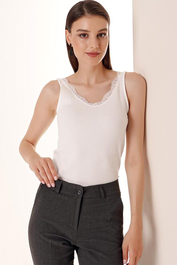 Ön Arka Dantel Kalın Askılı Kaşkorse Atlet - 2