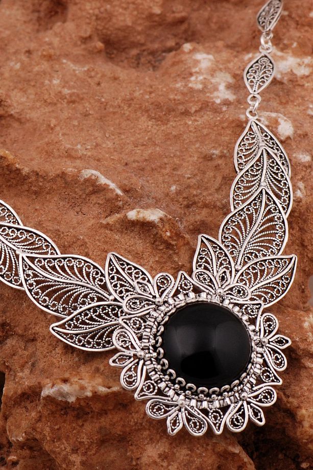 Onix Telkari İşlemeli Gümüş Yaprak Gerdanlık Kolye 8010 - 2