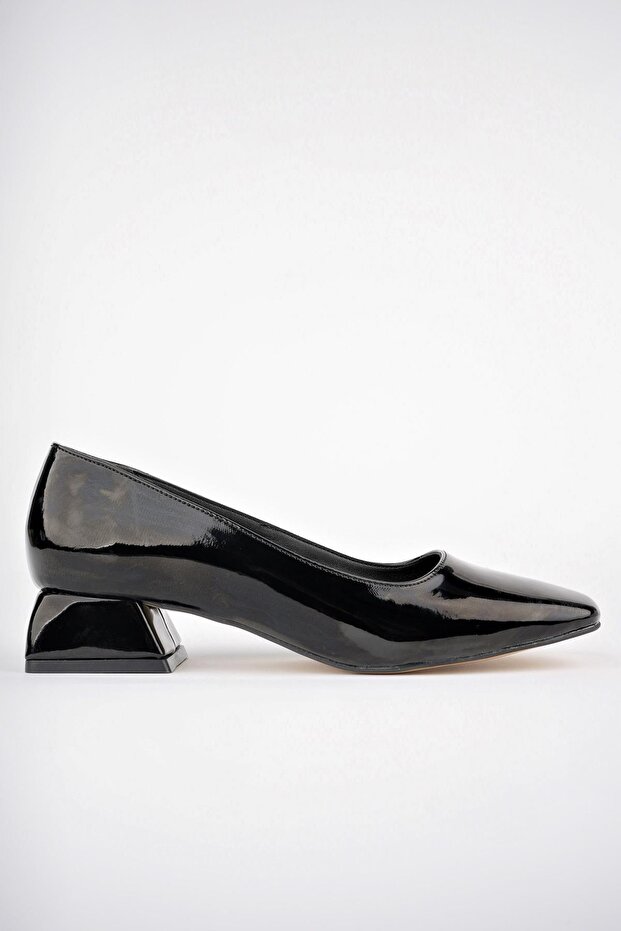 Lilith Square Toe Short Heeled Women's Casual Shoes