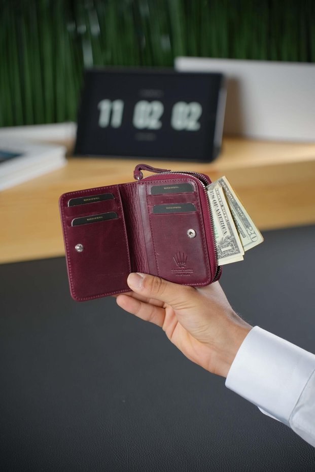 Genuine Leather Wallet Claret Red 9 Card Compartments & Zippered Coin Wallet North