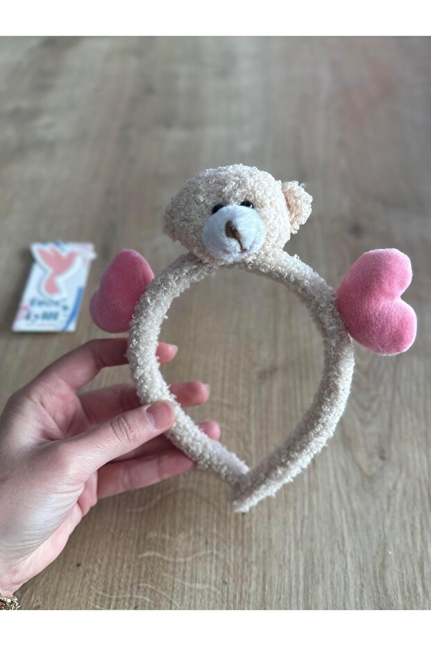 Kruna devojčice medvedice belog srca - 1