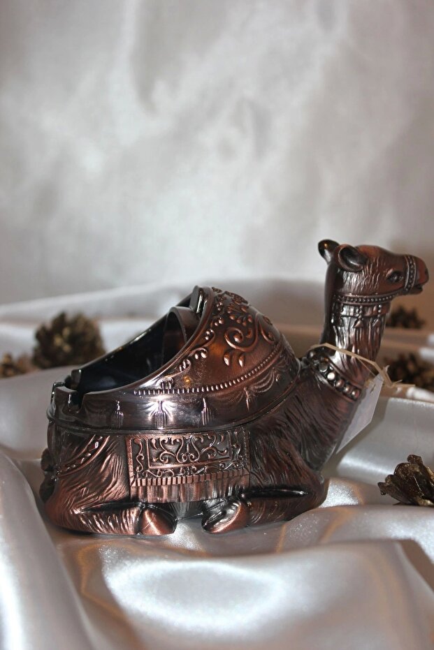 Metal Elephant Figured Ashtray Table