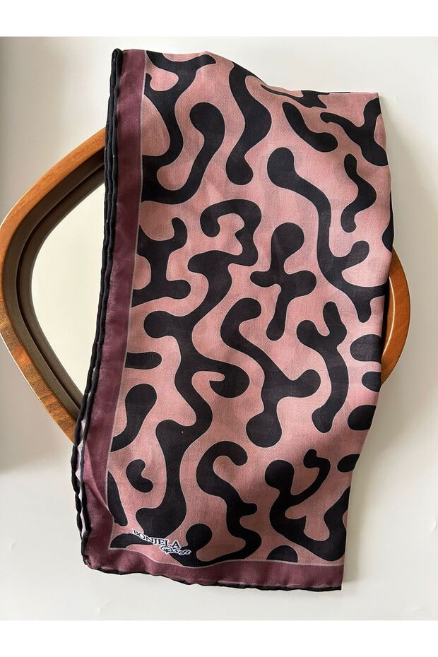 وشاح رقمي ناعم بنمط الملمس - 1