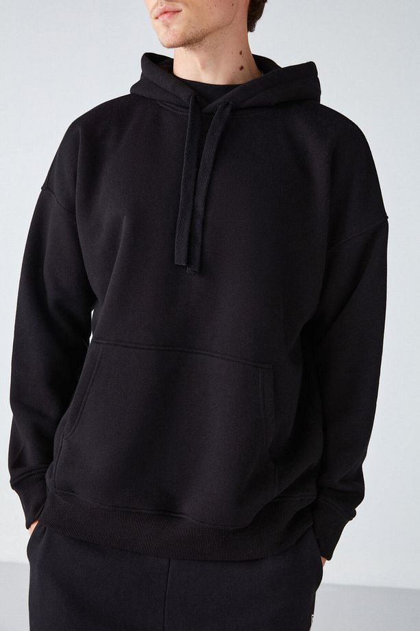 Steve Erkek Yumusaçık Kumaşlı Kordonlu Oversize Kapüşonlu Kanguru Cepli Siyah Sweatshirt - 4