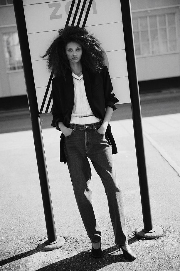 Tapered Jeans - 1