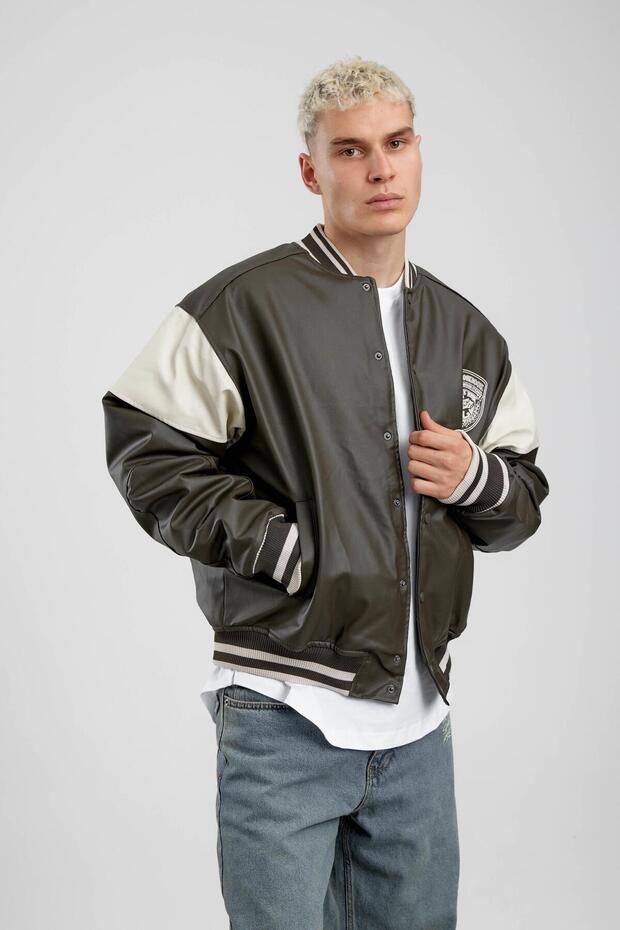 Jachetă bomber din piele artificială brodata kaki - 1