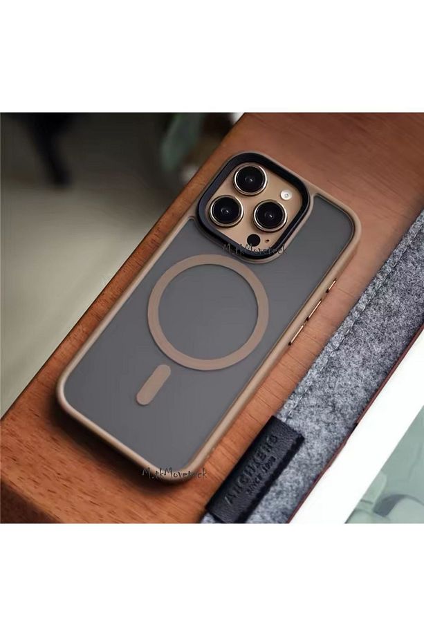 İphone 16 Pro Max Kılıf Mat Magsafe Şarj Özellikli Darbe Önleyici Hassas Butonlu Renkli YumuşakKenar - 7