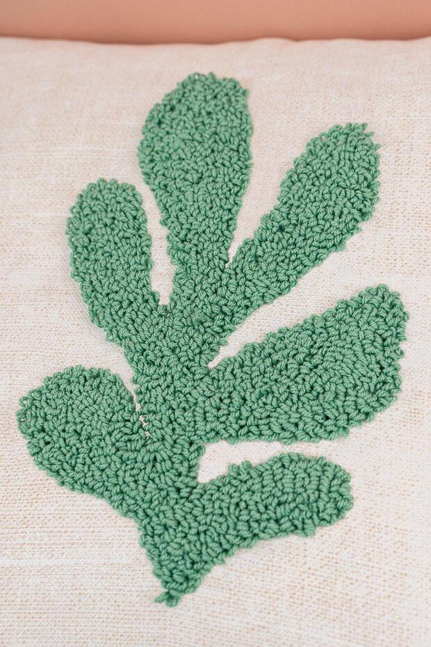 وسادة رمي منقوشة بأوراق خضراء CGH1361 - 4