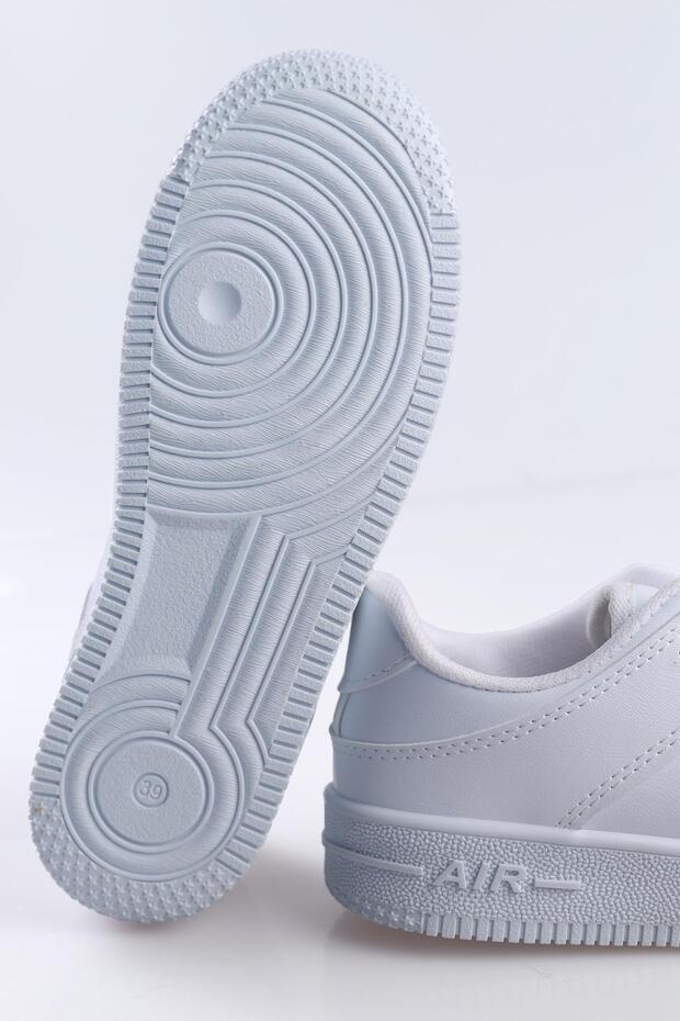 8585 Model bílé tenisky - 6