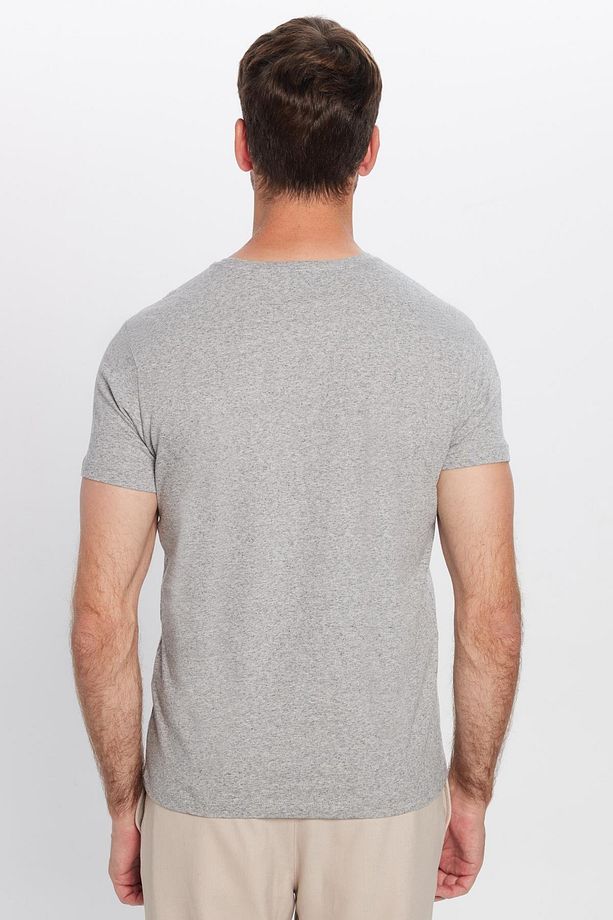 Erkek Slim Fit Dar Kesim Pamuklu Yumuşak Doku Likralı Esnek Kumaş Basic Gri Bisiklet Yaka Tişört - 5