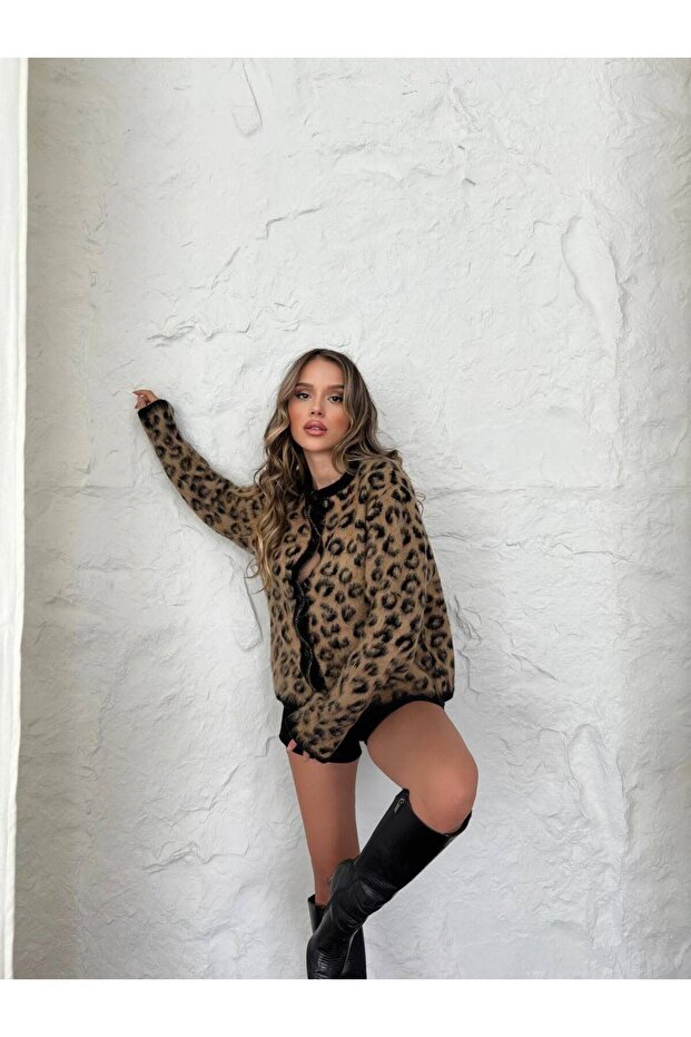 Women's Brown Leopard Patterned Bearded Cardigan