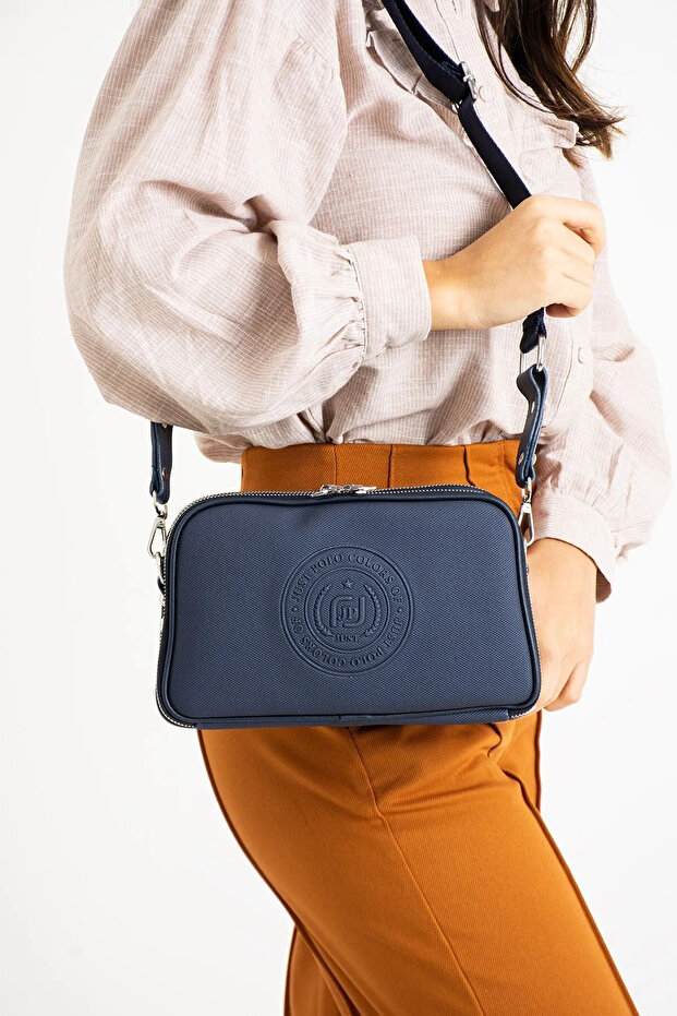 Stylish Model New Season Medium Size Lakos Fabric 5-Compartment Postman Shoulder Bag Size 28 X 18 cm