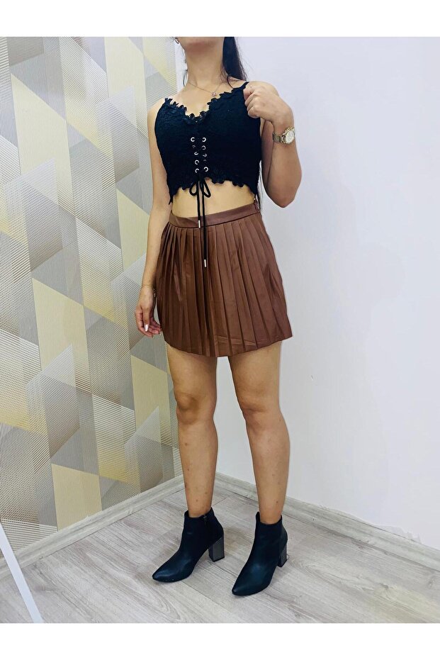 Pile Detay Deri Şort Etek Taba - 1