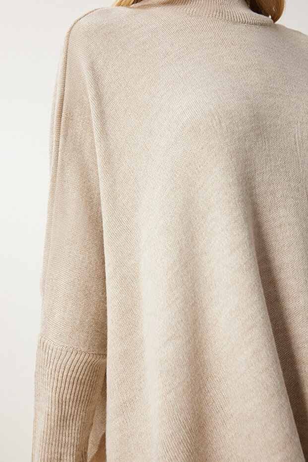 Női krémszínű oldalsó hasítékos, túlméretezett poncsó pulóver YY00005 - 5