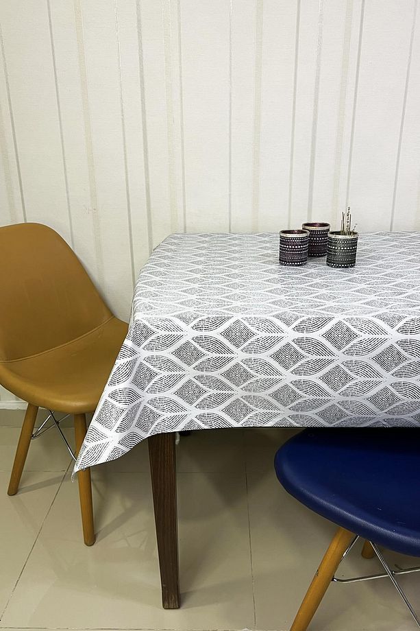 Pvc Kaymaz Elyaf Tabanlı Silinebilir Muşamba Masa Örtüsü_171-a - 2