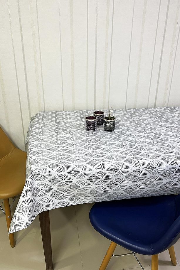 Pvc Kaymaz Elyaf Tabanlı Silinebilir Muşamba Masa Örtüsü_171-a - 4