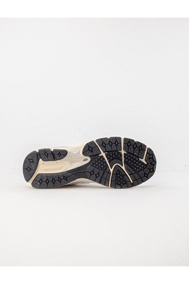 M2002RIA White / Refelection - 3