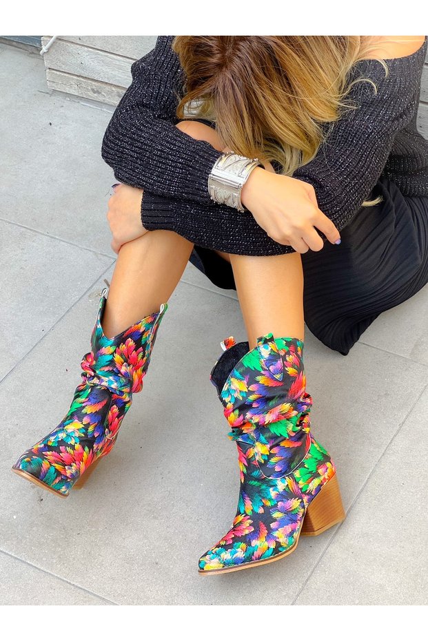 Tokyo Black Colored Floral Patterned Gusseted Short Dallas Boots
