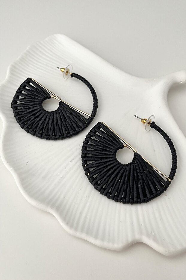 Black Stringed Geometric Hoop Earrings (5cm)