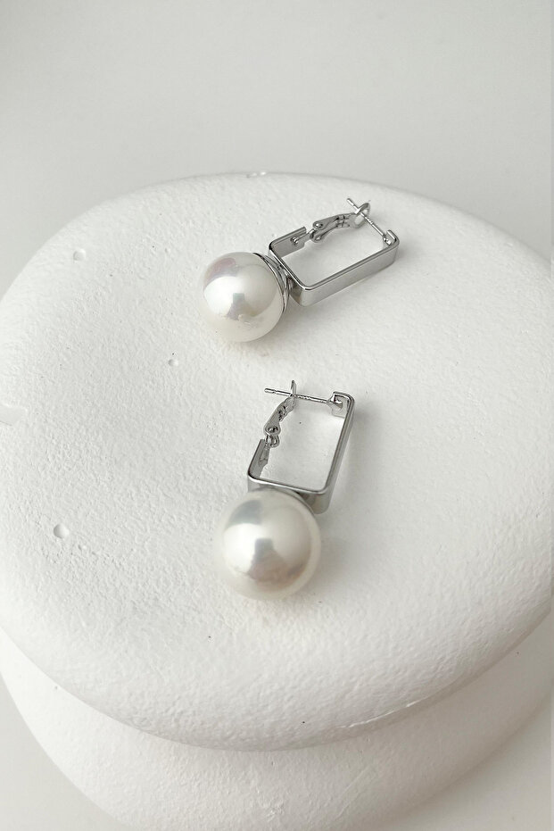 حلق مستطيل متدلي من اللؤلؤ الأبيض - 4 سم - 2