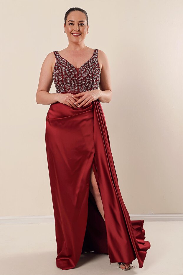 Langes Satin-Kleid in Übergröße mit Tüll-Stein-Detail-Futter oben - 2