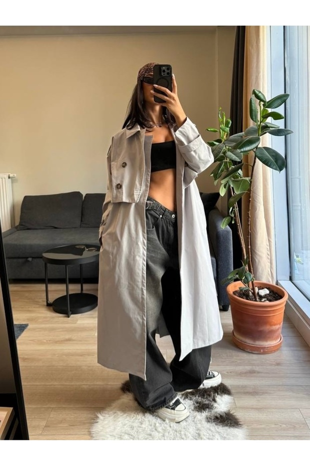 Gray Long Trench Coat That Can Be Used as Two Pieces