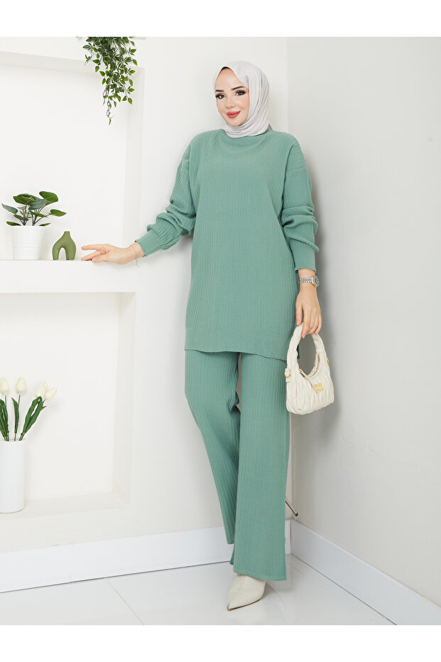 Wonderful Corded Knitwear Comfortable and Stylish Double Set