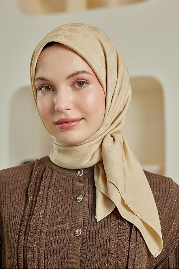 Monogram Desen Jakar Eşarp Buğday - 7