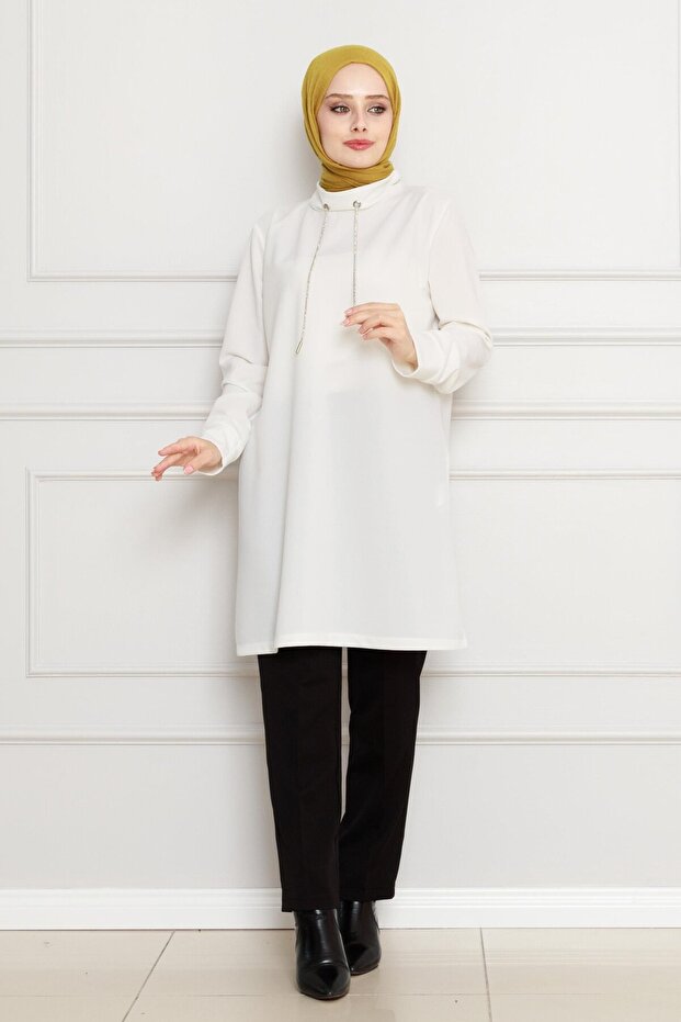 سترة بيضاء ذات ياقة واقفة - 1