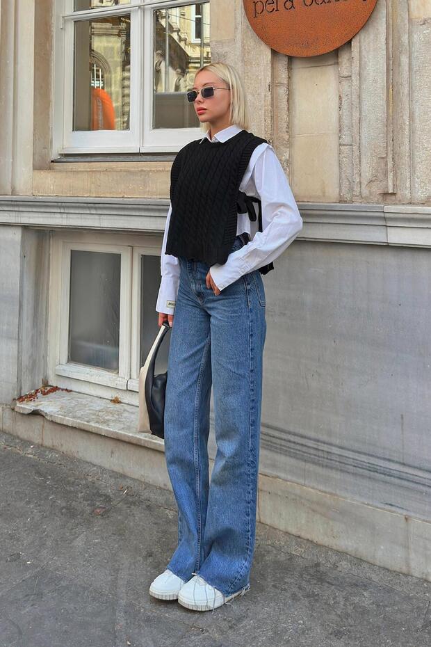 Schwarzer Damen-Strickpullover mit Haarflechtmuster und Bindedetail - 2