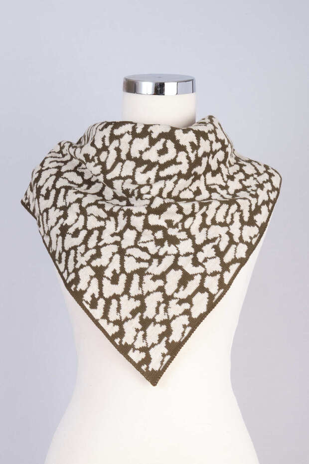Leopard Patterned Knitwear Triangle Shawl - 4