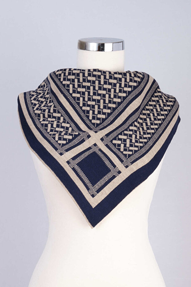 Desenli Triko Üçgen Şal - 6