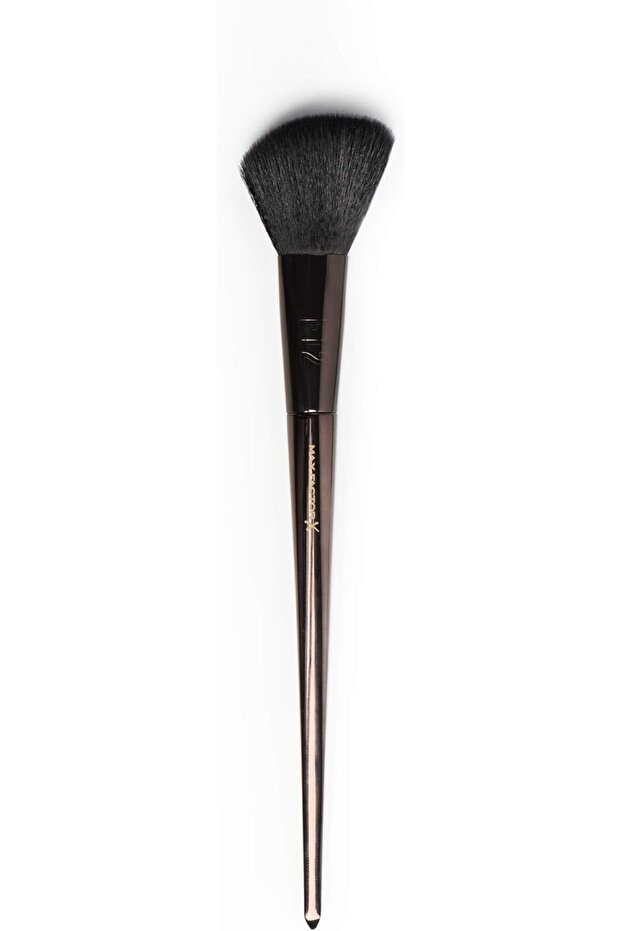 Pro Powder & Blush Brush F12 by Mashael Ajeel