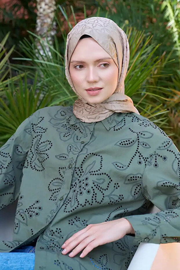 مجموعة منقوشة باللون البيج - 2