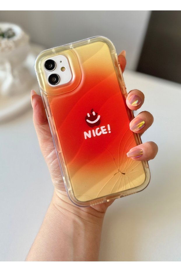 حافظة iphone 11 شفافة منقوشة بالليزر ومزخرفة بنقوش الابتسامة الشفافة