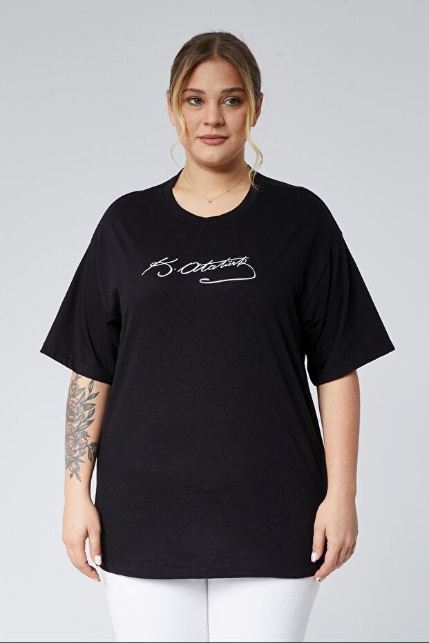 Plus Size Ataturk Signature Printed Oversize Basic Comfort Short Sleeve Single Jersey T-Shirt-Black