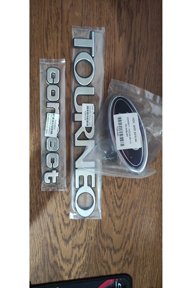 Connect Trunk Lettering''Front Arma'' Logo''Tourneo Lettering'' Set of 3 (Front Arma Spring) 2005-2011 Oem