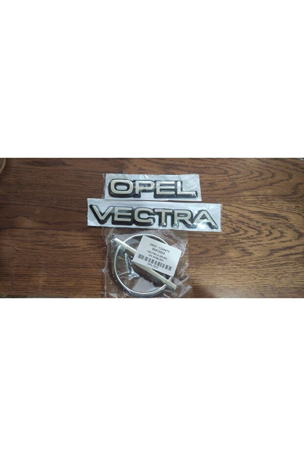 OPEL VECTRA A CASE - طقم مكون من 3 قطع من الكتف المنخفض وحروف الأمتعة وشعار الستائر الأمامية