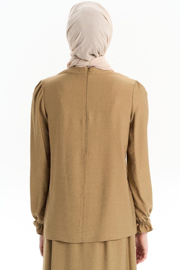 Nakış Detaylı Bluz Etek Takım - Camel - 8