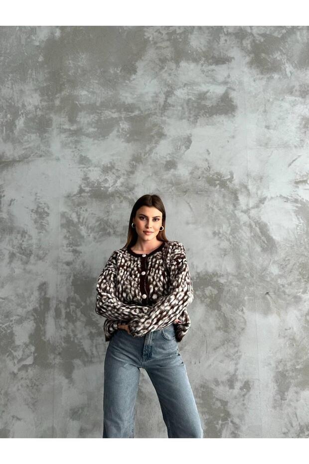 Leopard Patterned Soft Cardigan - 2