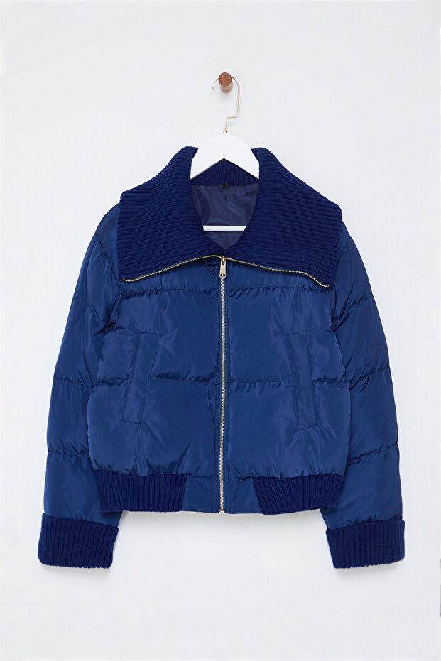 Detailní voděodpudivý kabát z námořnické modré pleteniny Twoaw25Mo00089 - 6