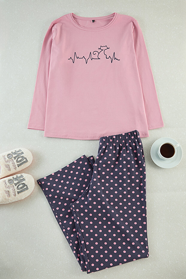 Çok Renkli Puantiye ve Kedi Desenli Örme Pijama Takımı TBBAW25AI00086 - 2
