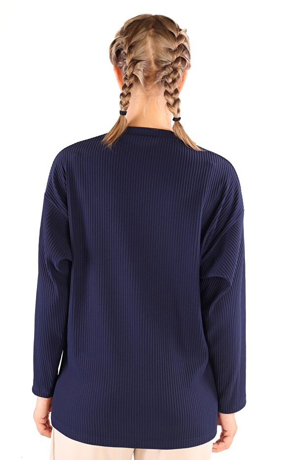 4359A Model Laci Crew Neck Blouse - 5