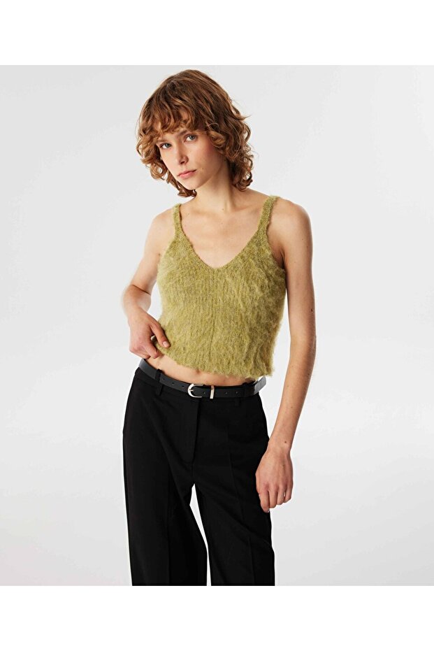 WOLLMISCHUNG PLÜSCH STRICKWAREN - 1