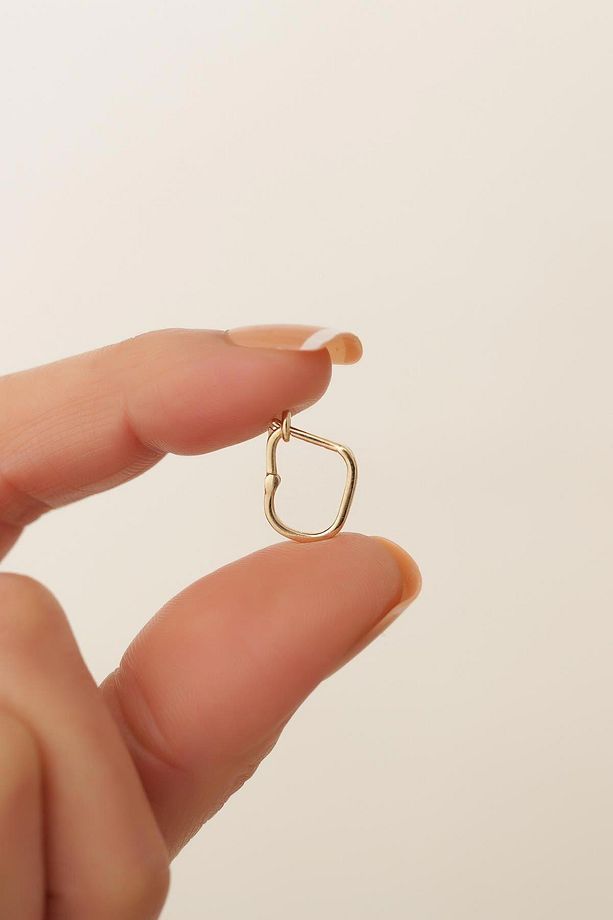 14 Ayar Altın Simple Mini Ataş Küpe - 4