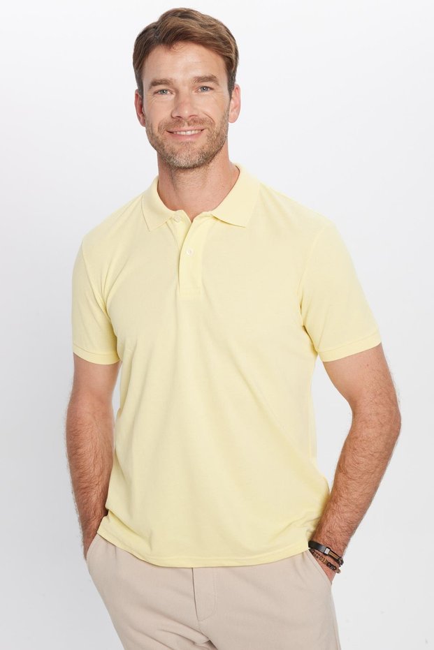 Men's Slim Fit Slim Fit Cotton Soft Texture Breathable Fabric Anti-Curling Collar Yellow Polo Neck T-Shirt