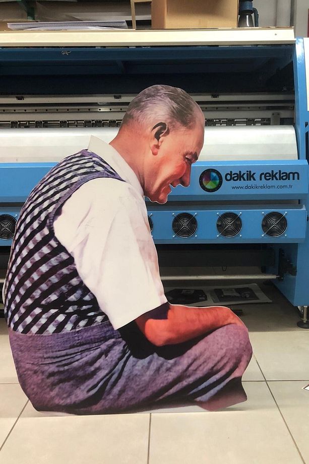Atatürk Maketi Oturuyor 23 Nisan Maket Atatürk Ayaklı - 3